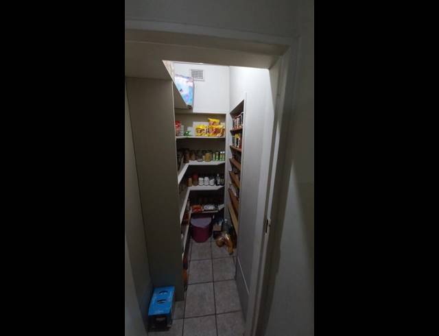 5 BEDROOM HOUSE FOR SALE IN PRETORIA GARDENS